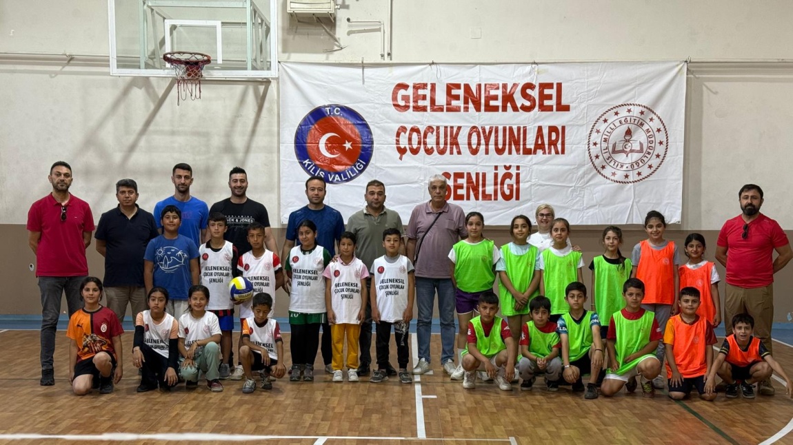 GELENEKSEL ÇOCUK OYUNLARI
